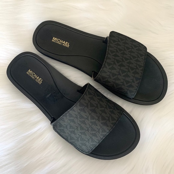 mk logo slide sandal